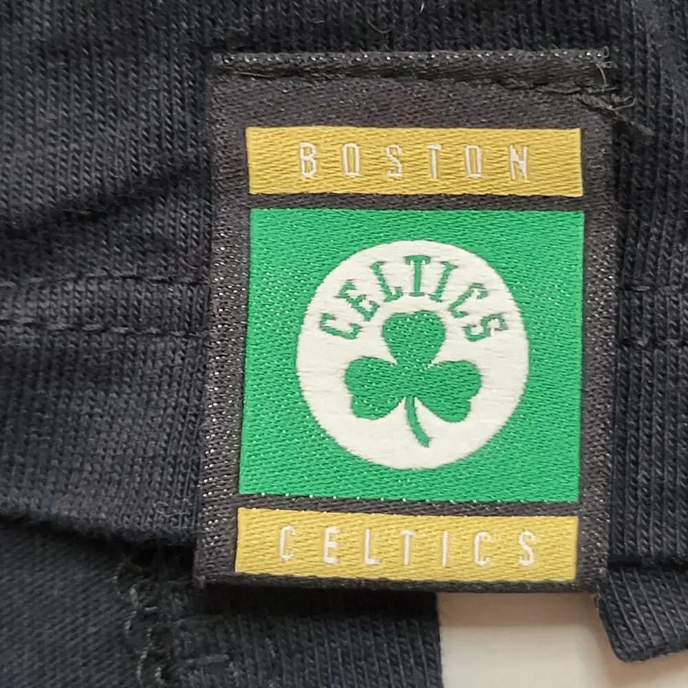 Celtics The Nike Tee Black Long Sleeve Size XL NBA Green Lucky Leprechaun Logo